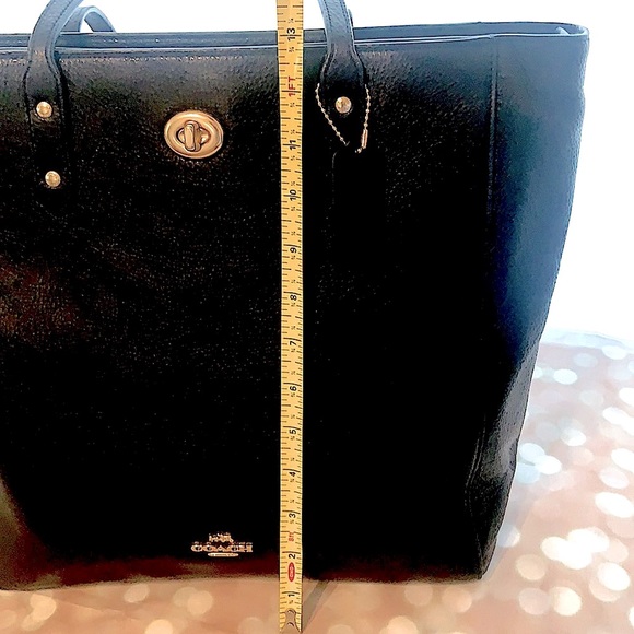 Coach Classic Large Black Leather Bag - Picture 2 of 15